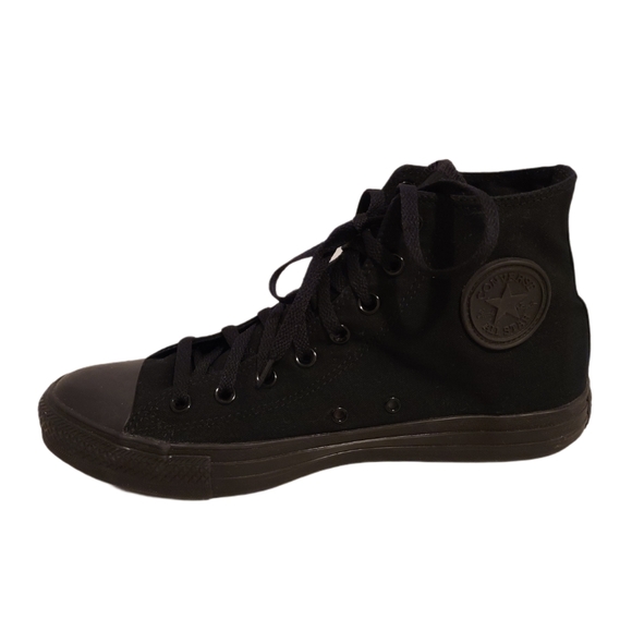 Converse Shoes Black Chuck Taylor High Top Sneaker